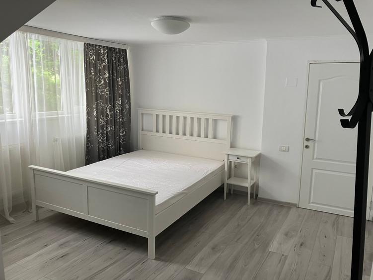 Apartament cu 2 camere decomandat în Aviatorilor