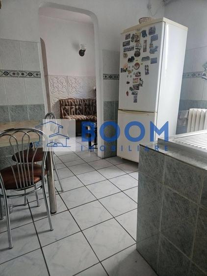 Apartament cu 3 camere, mobilat în Traian