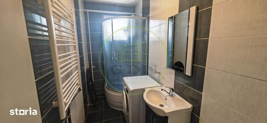 Apartament cu 2 camere semidecomandat, mobilat în Craiovița Nouă