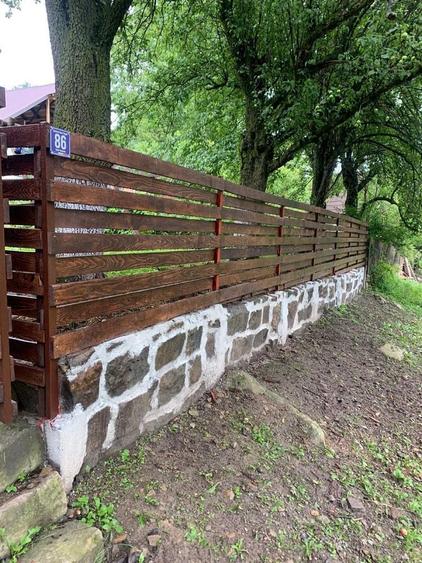 Casă cu 3 camere în Gura Teghii