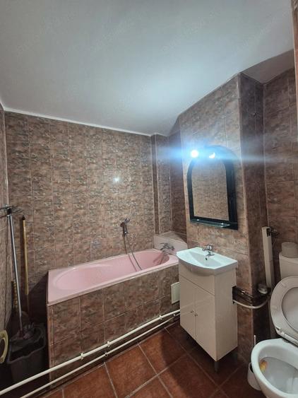 Apartament cu 2 camere decomandat în Mihai Bravu