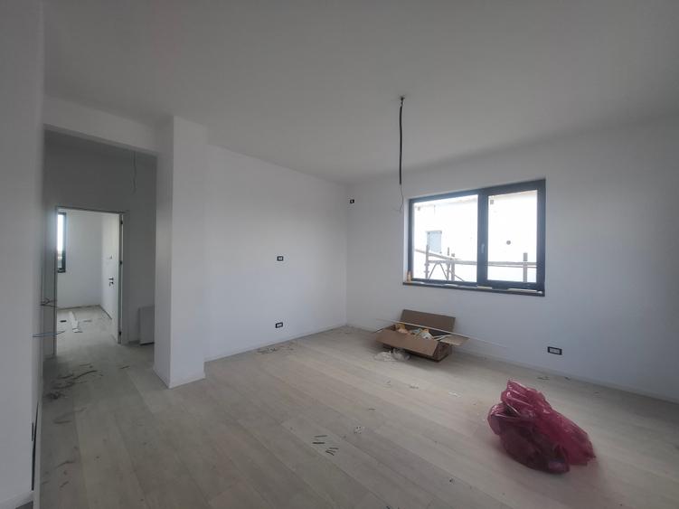 Casă individuală cu 3 camere cu Canalizare în Clinceni