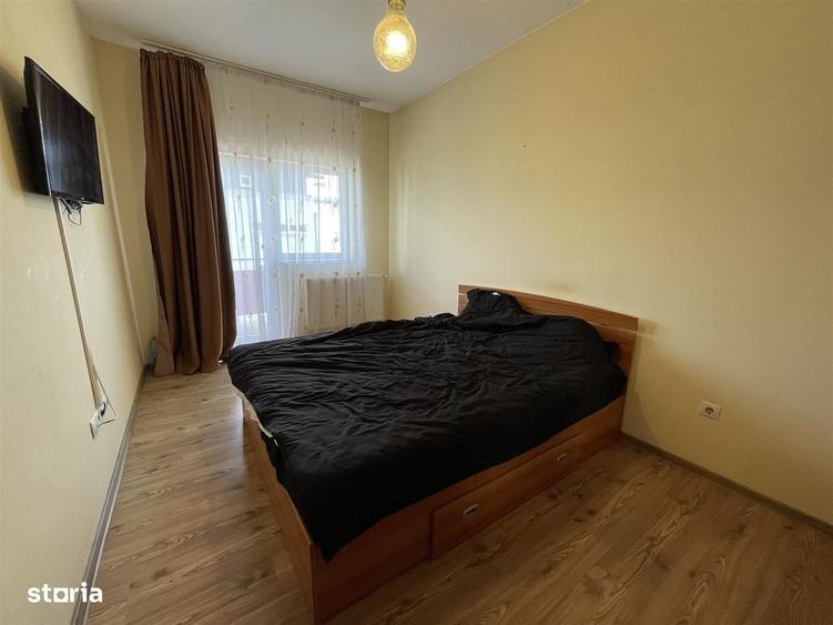 Apartament cu 4 camere decomandat în Vasile Aaron
