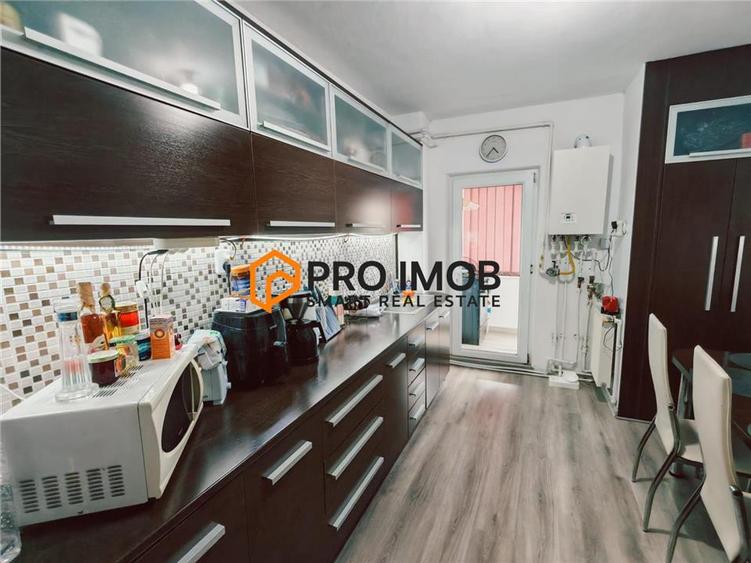 Apartament cu 3 camere decomandat, mobilat în Dorobanți 2