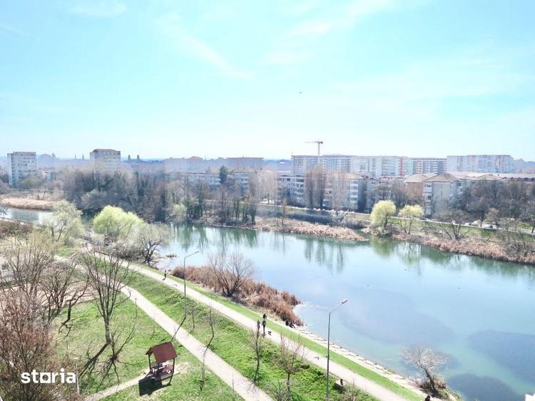Apartament cu 3 camere în Decebal