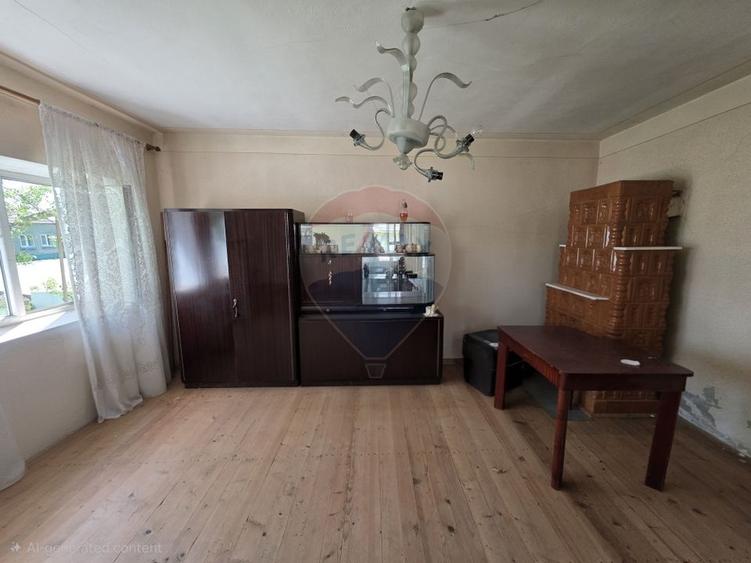 Casă individuală cu 4 camere cu Teren 2880 Mp în Giulvăz