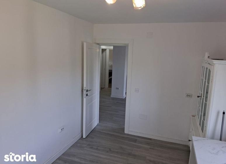 Casă cu 4 camere cu Teren 466 Mp în Holboca