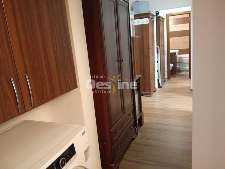 Apartament cu 4 camere decomandat, mobilat în 1 Mai