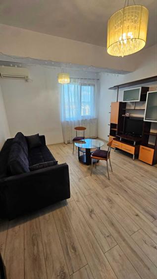 Apartament cu 2 camere decomandat în Canta