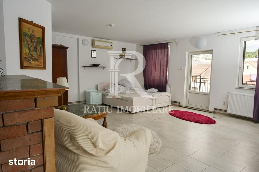 Casă cu 9 camere cu Teren 519 Mp în Băile Felix