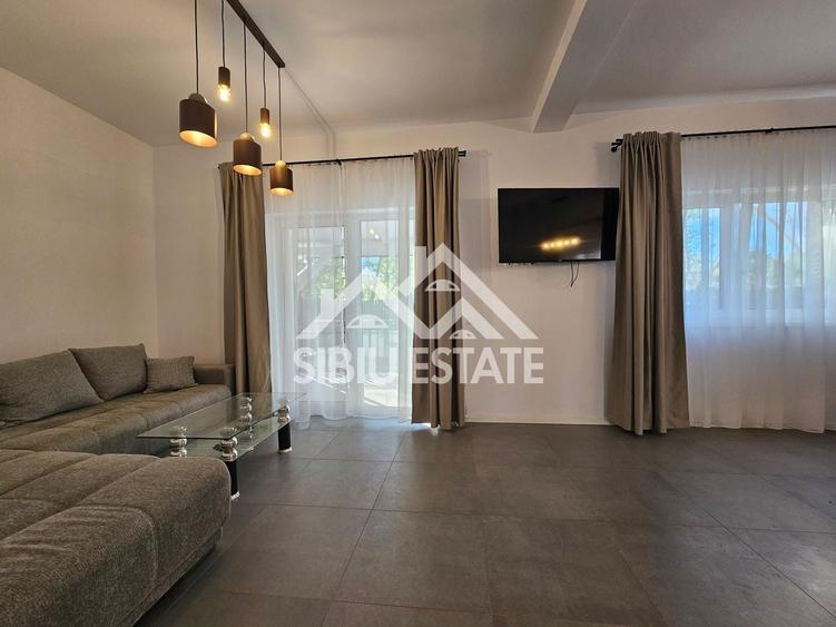 Duplex cu 4 camere cu Canalizare în Șelimbăr