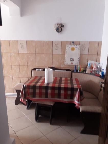 Casă cu 3 camere în Săucești