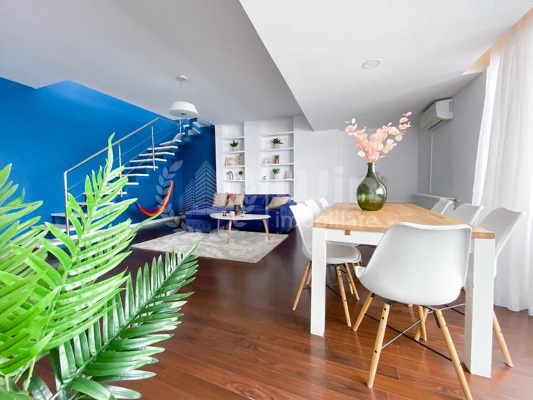 Penthouse cu 5 camere semidecomandat, mobilat în Bună Ziua