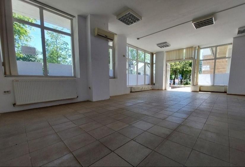 Spațiu comercial, de 110 mp, în Central