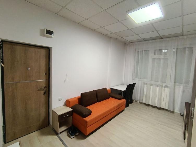 Inchiriez garsoniera renovata in zona Rogerius langa Scoala 11 - 13