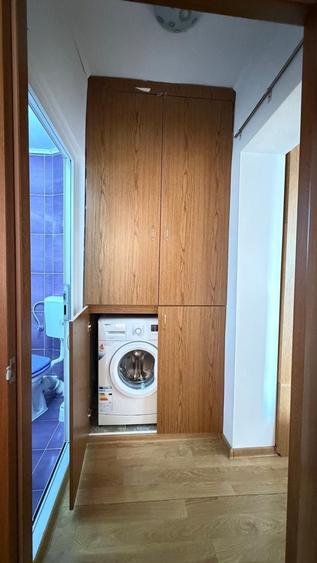 Apartament cu 2 camere în Micro 1
