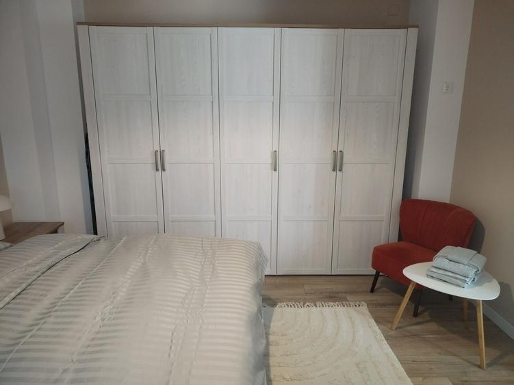 Apartament cu 2 camere semidecomandat în Exterior Vest