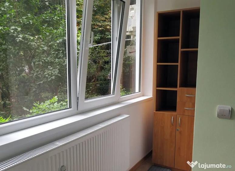Garsonieră decomandată în Drumul Taberei