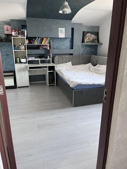 Casă cu 4 camere decomandat în Letea Veche