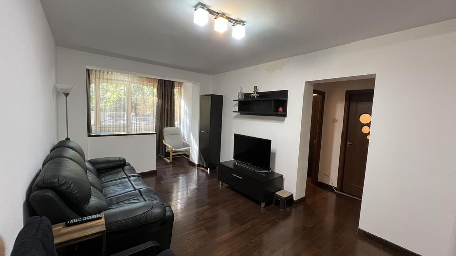 Apartament cu 2 camere semidecomandat, mobilat în Crângași