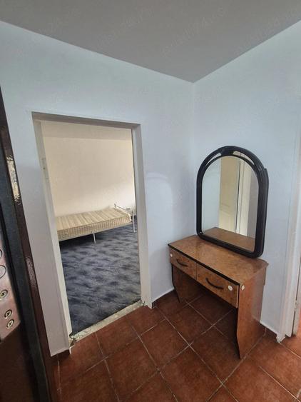 Apartament cu 2 camere decomandat în Mihai Bravu