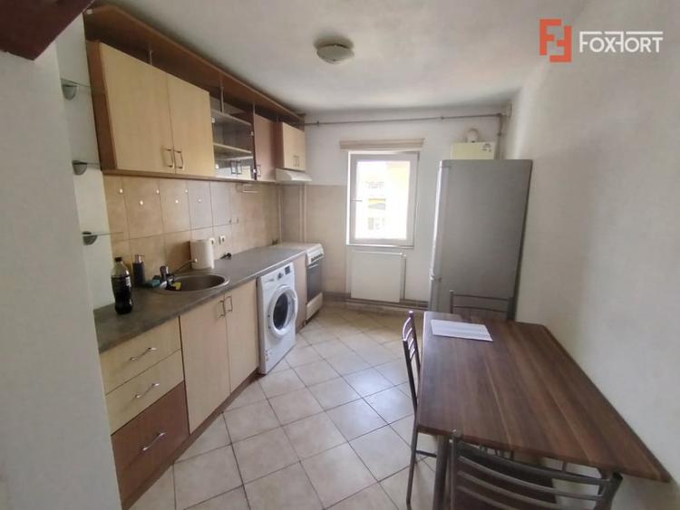 Apartament cu 2 camere semidecomandat în Olimpia-Stadion