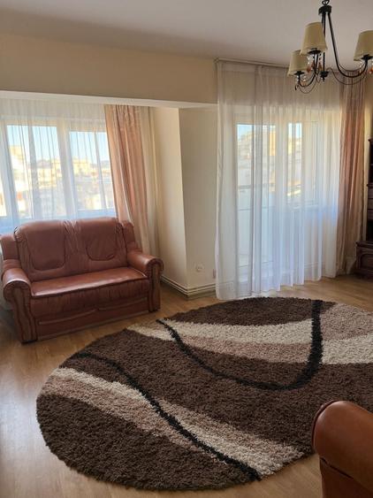 Apartament cu 3 camere decomandat în Mărăști
