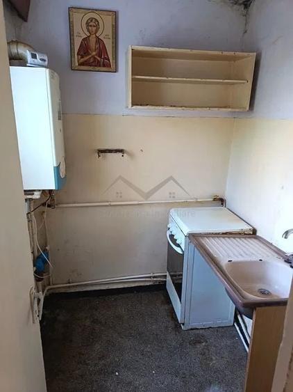 Apartament cu 2 camere nedecomandat în Alexandru cel Bun