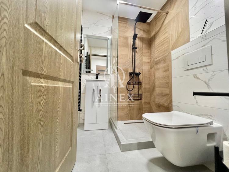 Apartament cu 4 camere decomandat în Complex Studențesc