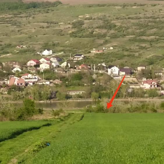 Teren de 3000 mp, în Șorogari