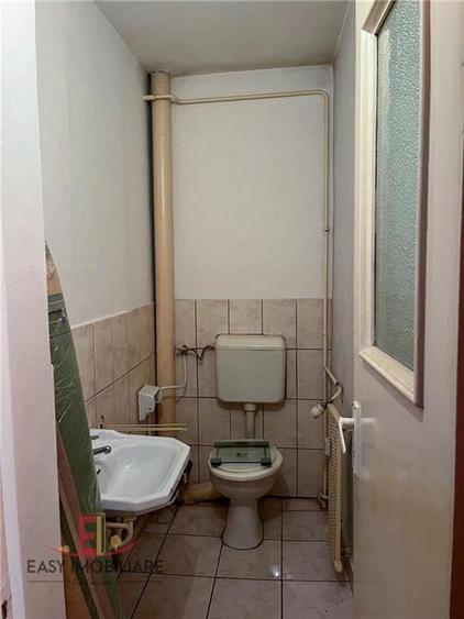 Apartament cu 3 camere decomandat în Tudor