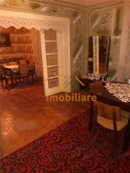Casă cu 4 camere cu Teren 5526 Mp în Cheșa