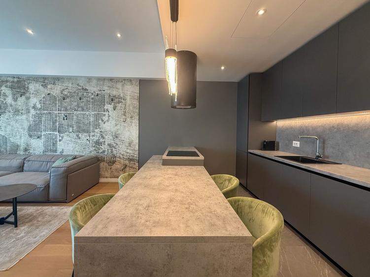 Apartament cu 3 camere semidecomandat, mobilat în Barbu Văcărescu