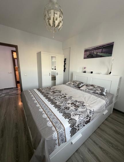 Apartament cu 2 camere decomandat în Păcii