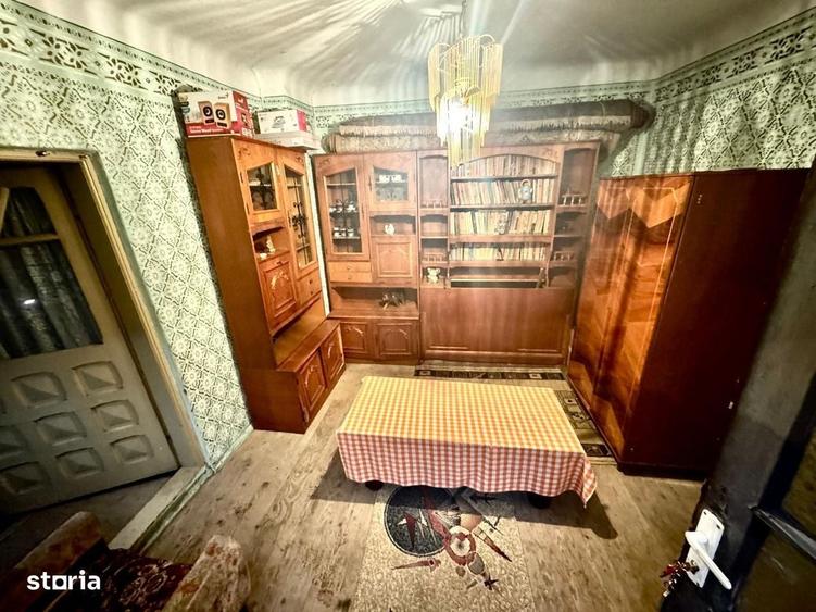Casă cu 4 camere în Uiești