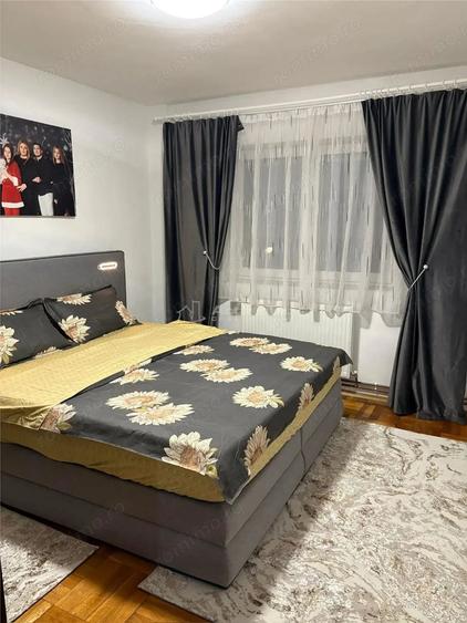 Apartament cu 3 camere decomandat în Fortuna