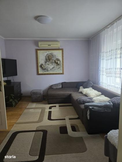 Casă cu 3 camere cu Teren 280 Mp în Central