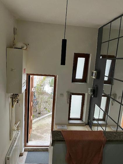 Casă cu 2 camere decomandat cu Teren 30 Mp în Central