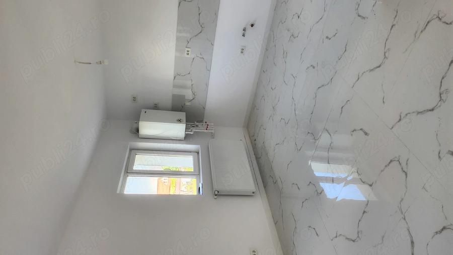 Apartament cu 4 camere semidecomandat în Central