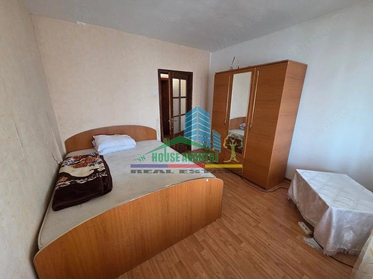 Apartament 3 Camere Decomandat, 2 Balcoane Ultracentral, Bld. Unirii - 1