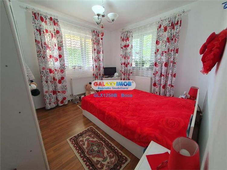 Casă cu 3 camere cu Teren 400 Mp în 1 Decembrie