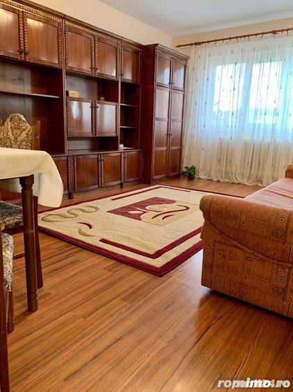 Apartament cu 3 camere decomandat în Dacia