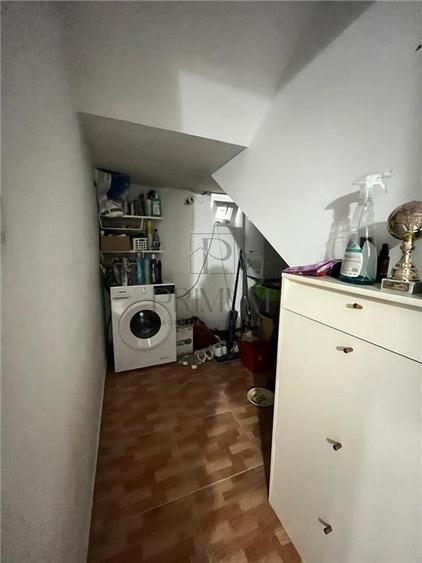 Casă individuală cu 4 camere cu Canalizare în Giroc