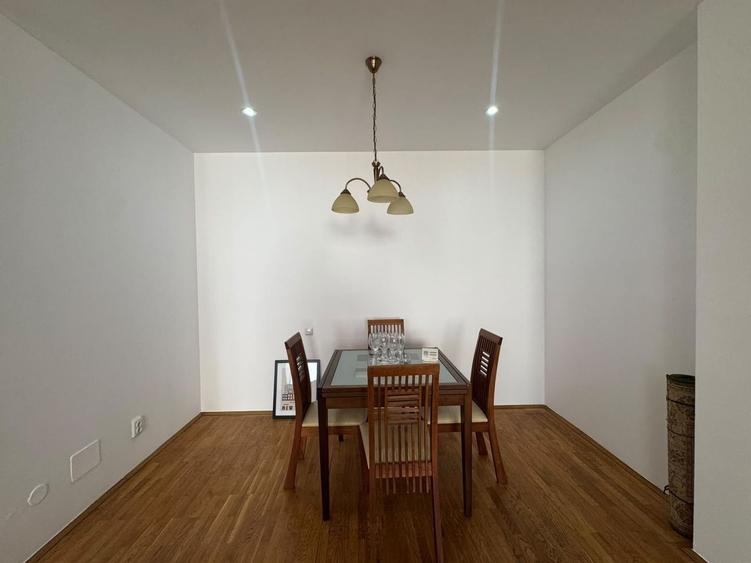 Apartament cu 3 camere decomandat, mobilat în Unirii