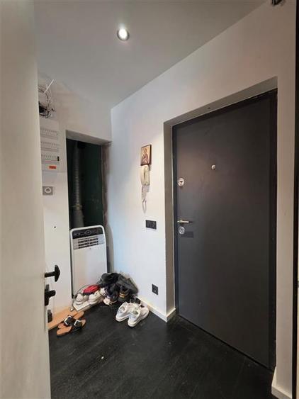 Apartament cu 3 camere semidecomandat în Ultracentral