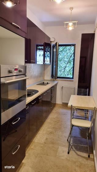 Apartament cu 2 camere decomandat în Romană