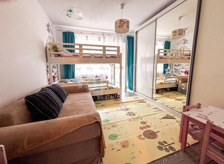 Apartament cu 2 camere semidecomandat în Florești