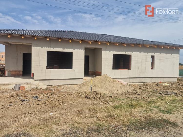 Duplex cu 3 camere cu Teren 300 Mp în Bucovăț (Remetea Mare)