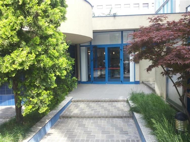 Vanzare spatii birouri - 230 mpc - pret/etaj - 1