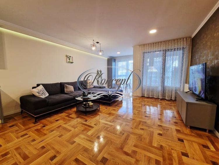 Apartament cu 2 camere semidecomandat, mobilat în Bună Ziua